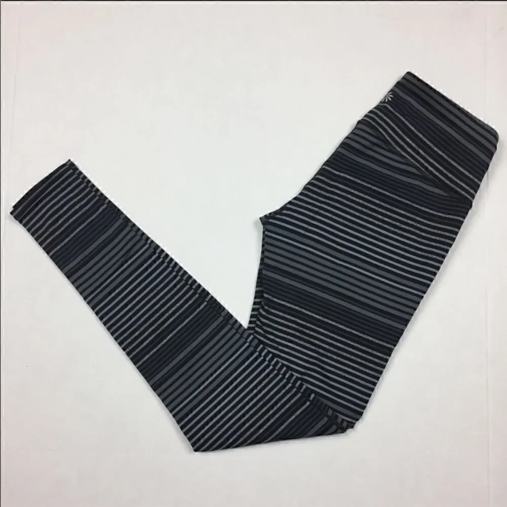 𝅺euc Athleta Chaturanga leggings colorblock sz xs
